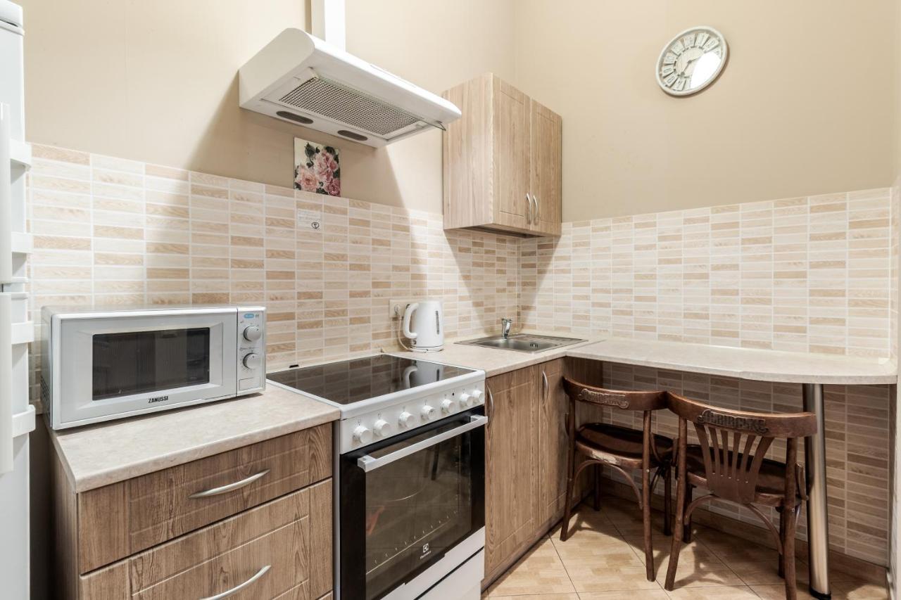 Apartment On Stavropihiiska Street 3 Lviv Exterior photo