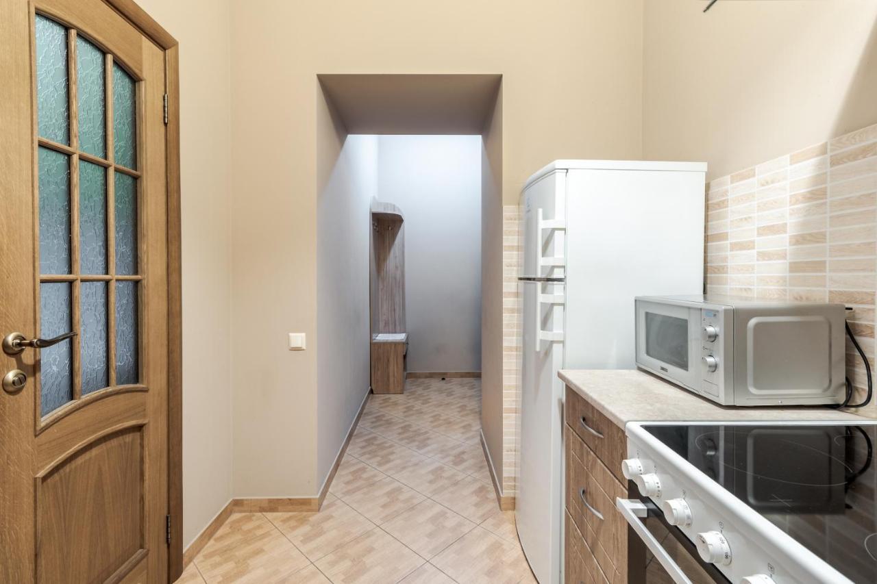Apartment On Stavropihiiska Street 3 Lviv Exterior photo